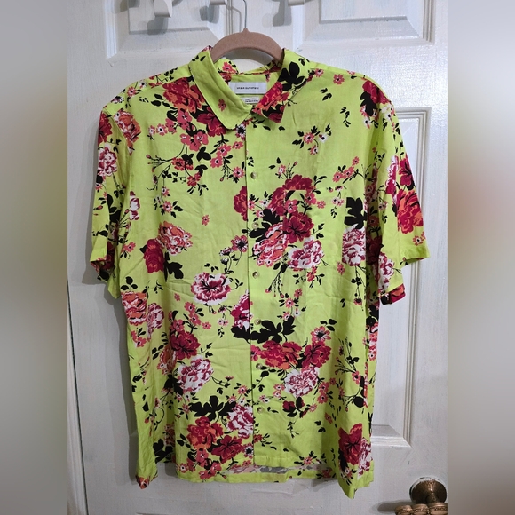 Urban Outfitters Size L Lime Green Floral Shirt - Picture 1 of 3